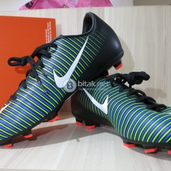 Детски футболни обувки Nike JR Mercurial Victory VI FG