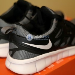 Детски маратонки NIKE Free Run.  Номер 36.5  Нови, оригинални.