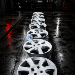 Боядисване на огради, джанти -изчистване.